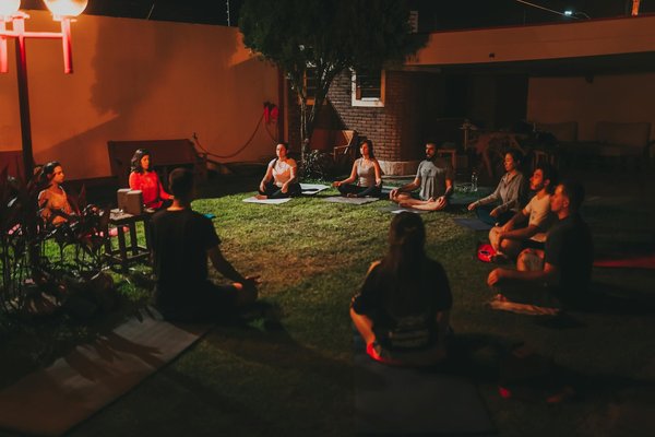 Boucles d'oreilles nacre : douceur et élégance au quotidien